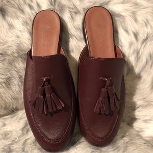 Summit White Mountain slip on w tassels. NWOB size 37